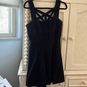 Black fit and flare dress - BCBG Maxazria